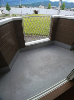 陽当たり良好なバルコニーです
