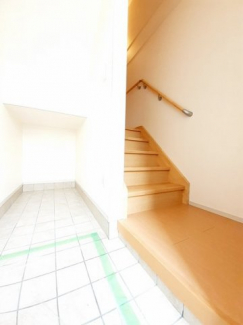 毎日通る玄関はこちらです