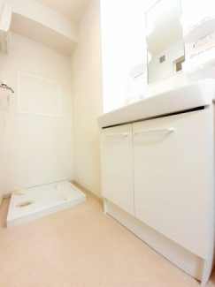 コンパクトで使いやすい洗面所