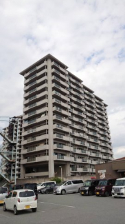 外観。総戸数228戸の大規模なマンションです。◎鍵は当社にあるのでスムーズに内覧出来ます