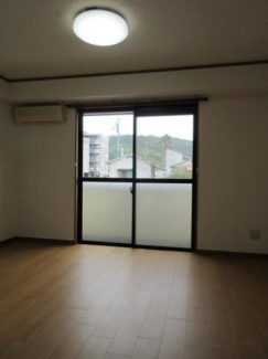 明るい室内です