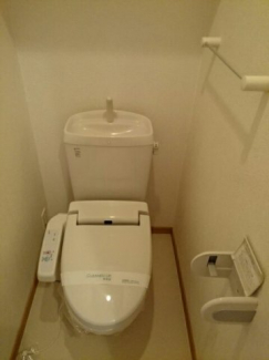 シンプルで使いやすいトイレです