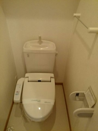 シンプルで使いやすいトイレです