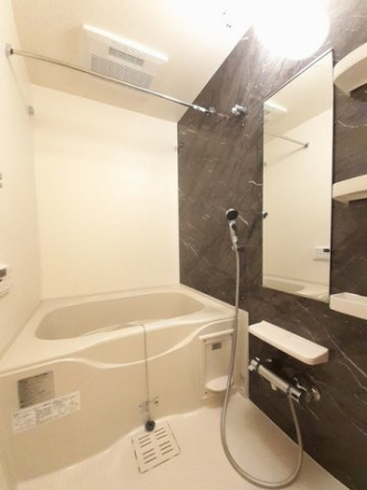 ゆったり過ごせるお風呂です