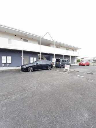 駐車場完備です