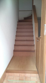 落ち着いた玄関です