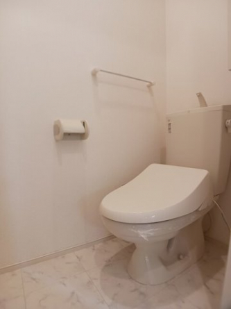 シンプルで使いやすいトイレです