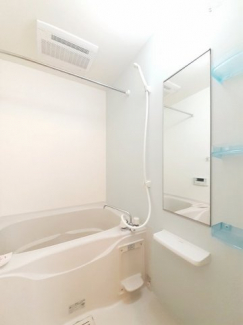 コンパクトで使いやすいお風呂です