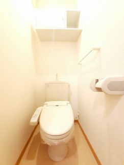 清潔感のあるトイレです