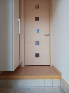 シンプルで使いやすい玄関です