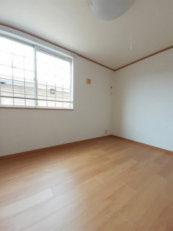 明るい色調の室内です