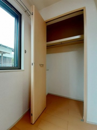 たっぷりとした収納スペースです