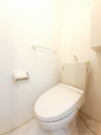 シンプルで使いやすいトイレです