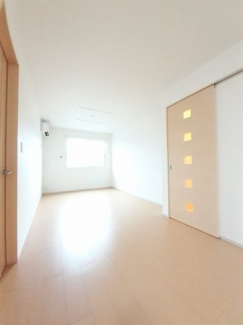 内装は落ち着いています