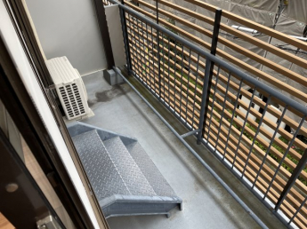 【バルコニー】