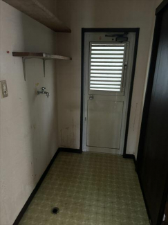 脱衣所、洗濯機置場