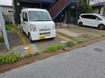 【駐車場】