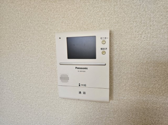 モニター付きインターホンで安心です。