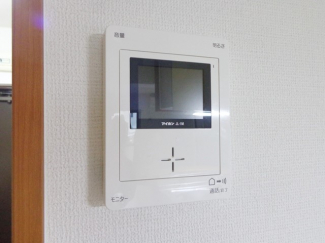 モニター付インターホンなので防犯に安心です☆