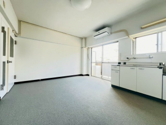 【居間・リビング】