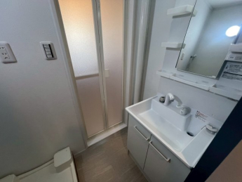 【洗面所】