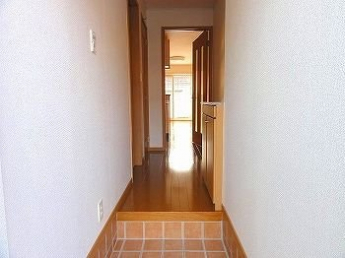 毎日通る玄関はこちらです