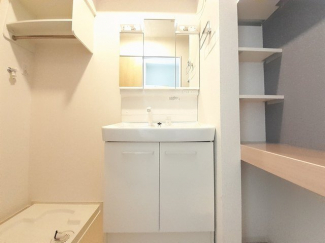 脱衣スペースもあります