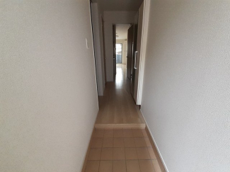 シンプルで使いやすい玄関です