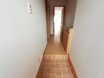 落ち着いた玄関です