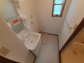 コンパクトで使いやすい洗面所