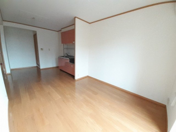 ゆったり過ごせるリビングです