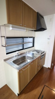 コンパクトなキッチンで掃除もラクラク