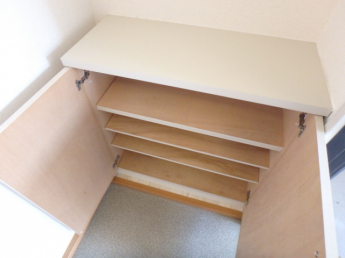 玄関収納で玄関すっきり