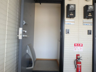 玄関から室内が見えにくいので安心