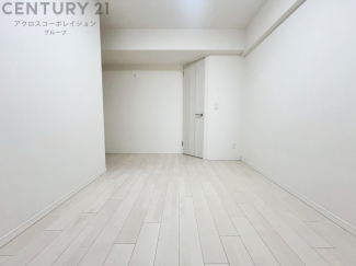 リラックスできるプライベート空間で、快適な睡眠をサポート。個人の好みに合わせたインテリアや寝具で心地良さを追求。プライベートな時間を過ごし、リフレッシュする場所におすすめです。
