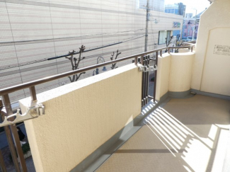 【バルコニー】