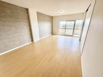 ＬＤＫ約１６．５帖