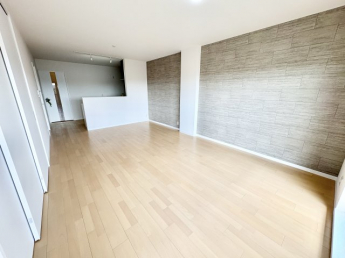 ＬＤＫ約１６．５帖