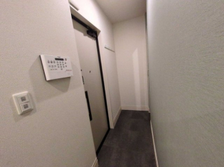 収納もある玄関です