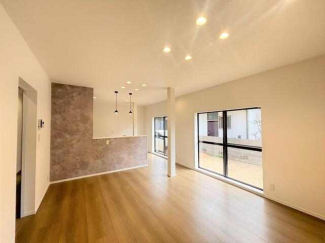 【リフォーム完了】ＬＤＫ１６帖　床・天井・壁クロスは張り替え