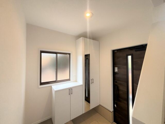 【リフォーム完了】シューズＢＯＸは新品交換しました。沢山収納