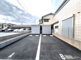 崇徳院３丁目物置付き駐車場（車１台）の画像