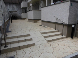 【エントランス】