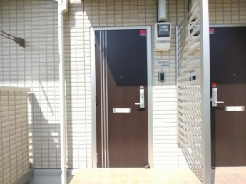 【エントランス】