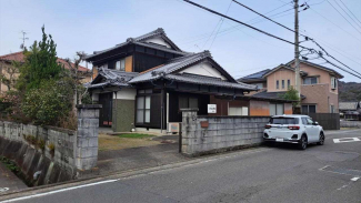 松山市平井町の中古一戸建ての画像