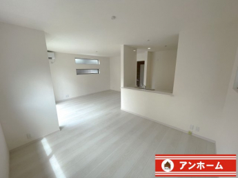 ゆったりとした居間です