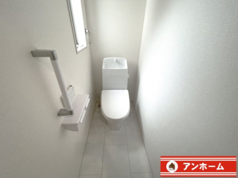 コンパクトで使いやすいトイレです
