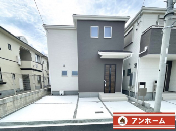 前面道路含む現地写真です