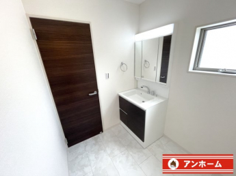 スペースが確保できる洗面所です