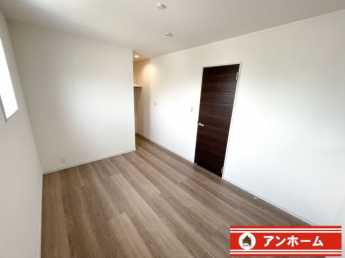 きれいな洋室です